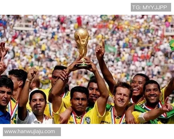 世界足坛百大球星前十名排名揭晓全面解析辉煌荣耀与传奇瞬间